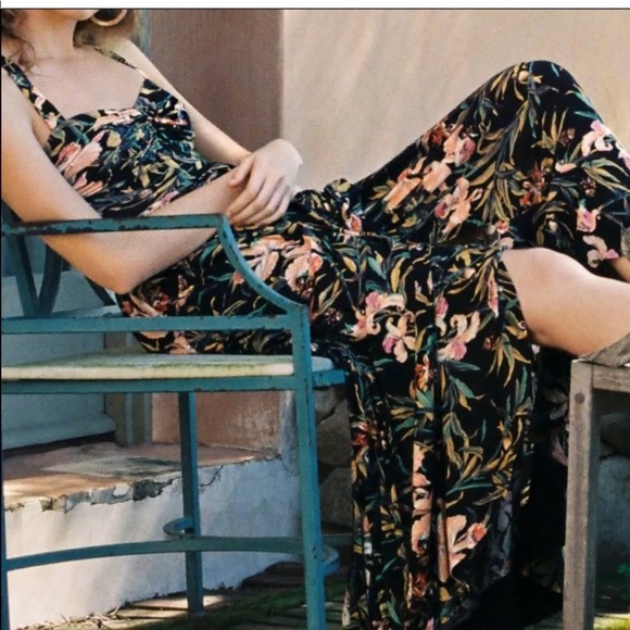 Gorgeous brand new Anthropologie Maeve maxi dress - Picture 4 of 9
